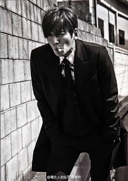 韩国男神抽烟画报人生:李光洙金在中李钟硕金