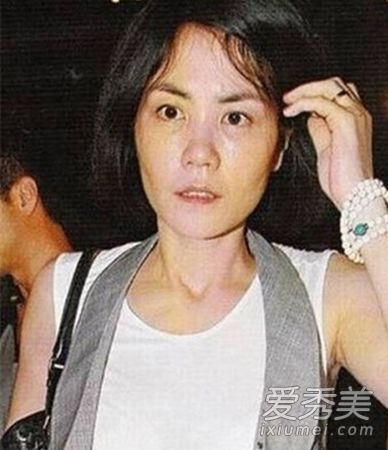 王菲  