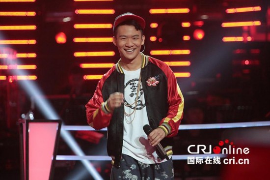 好声音周杰伦考核学员斗说斗唱斗琴 双钢琴对