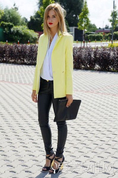  ʱ�г���С��װ ��·�˼�˵�ݰ� 