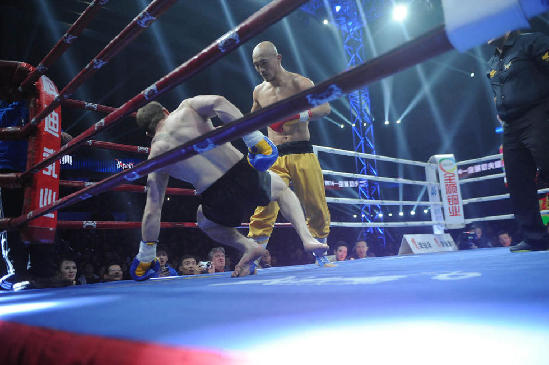 闫西波6秒KO日本选手 武僧一龙闫西波谁更厉