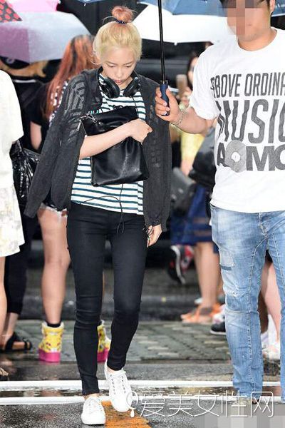  һ����ɫţ�п� ������ת���ﻻ�� 