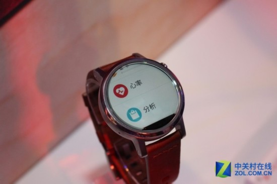 联想秋季发布会 新一代MOTO 360抢眼全场