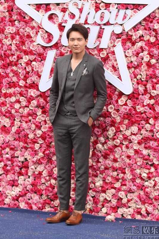 郑爽与胡彦斌恋情曝光后出席活动 陈乔恩乔任