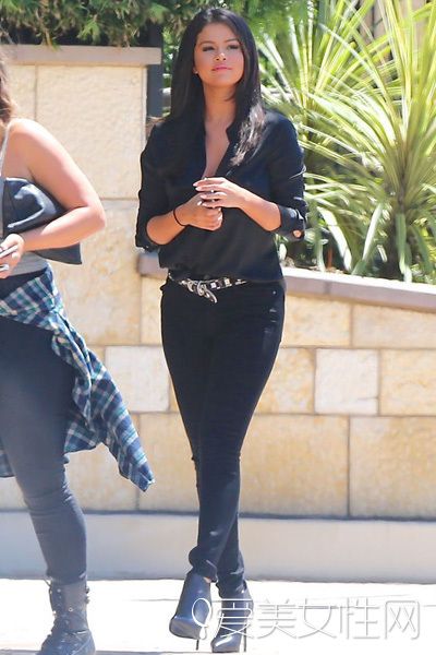  һ����ɫţ�п� ������ת���ﻻ�� 