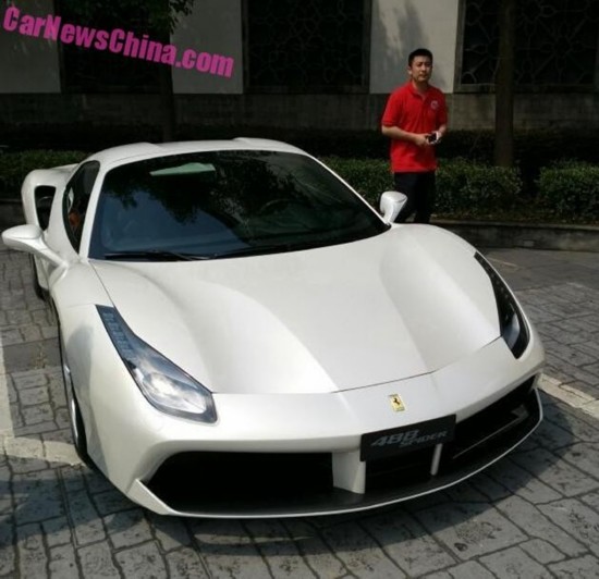 法拉利488 Spider将于9月15日全球首发