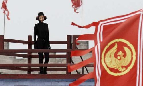 奔跑吧兄弟第三季洛阳站跑男造型曝光 鹿晗红