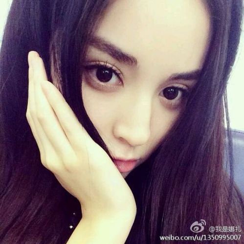 新疆籍美女美若天仙:迪丽热巴PK古力娜扎(图)