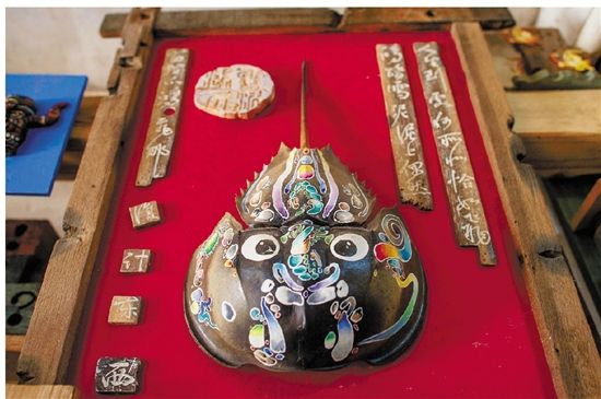 石塘鲎壳画(组图)