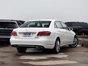  E 2015 Ŀ E 200 L