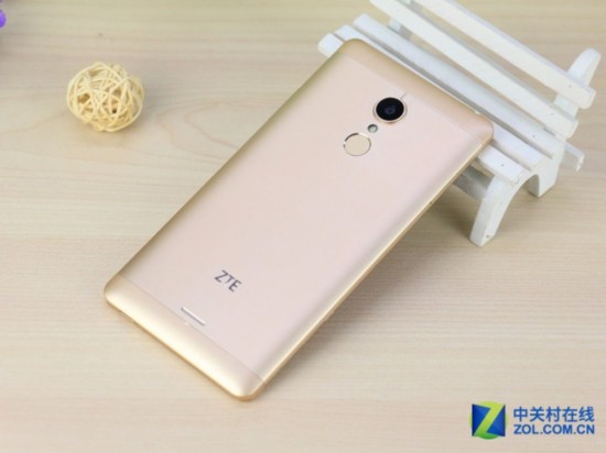 7月新機井噴 八款超高人氣4G手機盤點