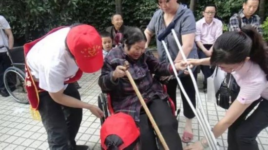 习水县重度残疾人可领护理补贴(图)