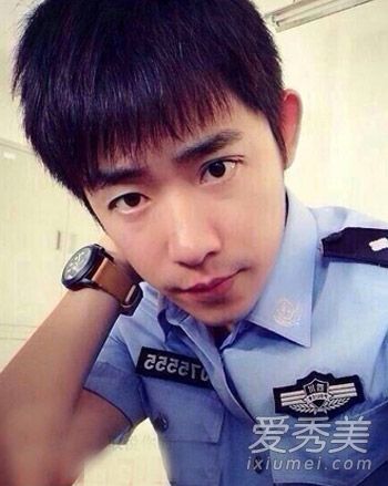 警察小哥