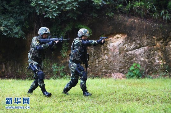（軍事）（4）維和防暴隊裡“霸王花”