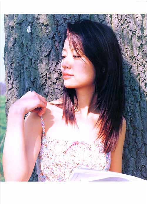 <em>林心如</em>摔伤下巴<em>缝10针</em> <em>林心如</em>昔日美貌写真曝