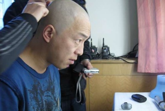 吴亦凡演唐曾剃光头被指丑 刘烨胡军张丹峰光头更帅?