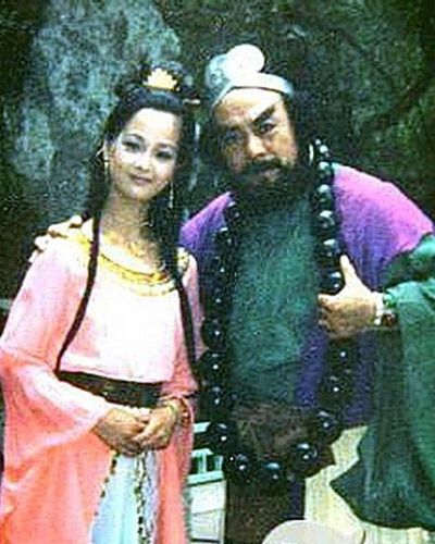 唐僧徐少华捞金 八戒玩单反猴哥戴眼镜西游幕