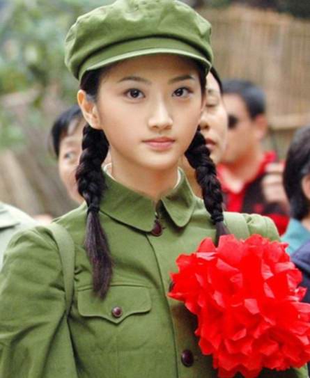 孙俪晒军装照邓超自称军嫂 章子怡范冰冰刘涛