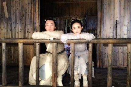 霍建华赵丽颖否认恋情 画骨亲密照回顾(图)