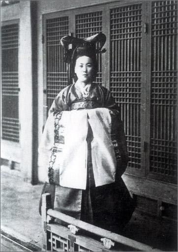 晚清、越南、朝鲜末代皇族对比 越南末代王后