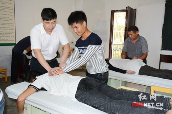 湖南溆浦县有多少人口_伟大的母爱 送给溆浦县大江口镇100岁老人 我的外婆(2)