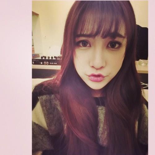 王思聪签约Angelababy作主播 黄晓明伴郎板上