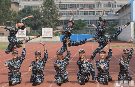 一周盘点:王石田朴珺订婚 赵丽颖何炅接吻