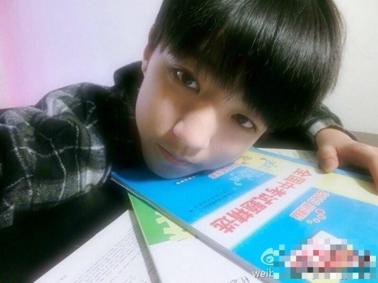 金秀贤黄子韬吴亦凡王俊凯 图揭男神们遭吐槽