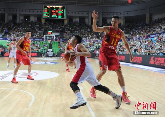 男篮亚锦赛中国队49分大胜新加坡队迎开门红