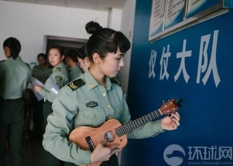 退役女兵遭疯抢:个个高颜值平均身高173企业抢