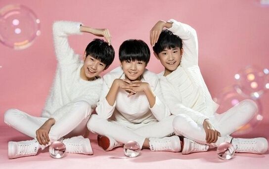 央视中秋晚会节目单曝光:TFBOYS、华晨宇、