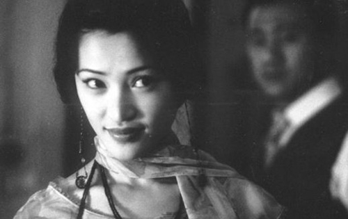 《伪装者》靳东可爱儿子照片曝光妻子李佳是赵