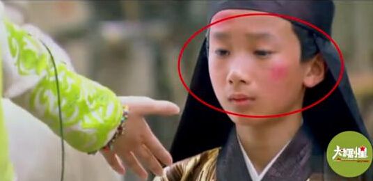 《<em>云中歌</em>》<em>穿帮</em>镜头大合集 导演们长点心吧!--