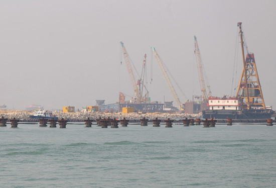 港珠澳大桥人工岛移位七米 工程或将不能如期