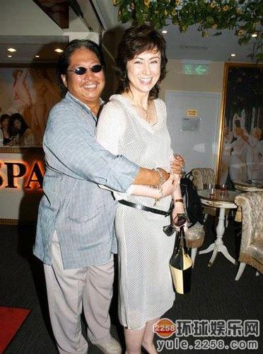 王祖蓝老婆玉腿变肉腿 网友:祖蓝是不是要当爹