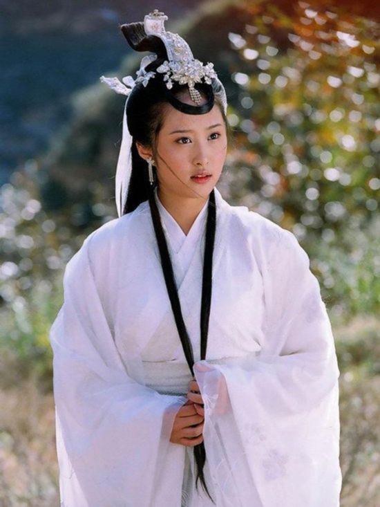 马苏颜丹晨刘涛姚笛 盘点女星12版嫦娥造型(图)