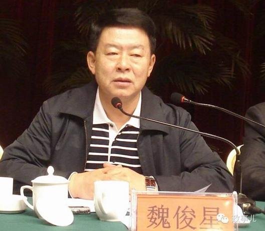 黄宏与赵本山的政治身份与出事传言