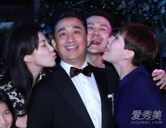 黄磊孙莉相爱20年补办婚礼:我们会一直守到老