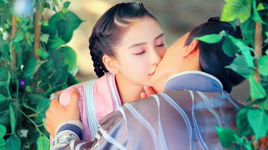 Angelababy《云中歌》吻戏多 网友齐呼黄晓明