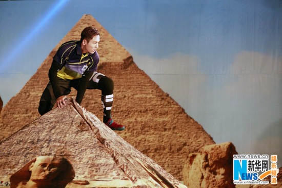 张哲瀚《中韩梦之队》大玩湿身 战斗力升级