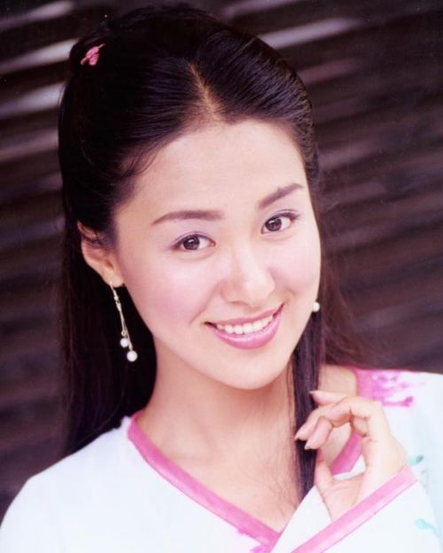 全智贤朴信惠刘亦菲韩佳人 痣让女神颜更美