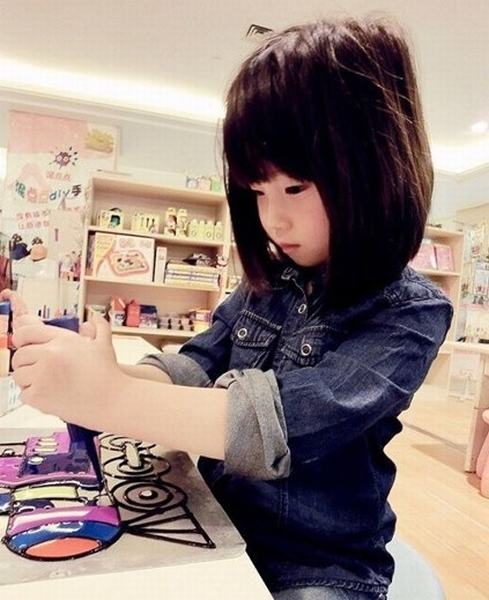 佟大为女儿首曝光 黄磊赵薇高晓松等明星女儿