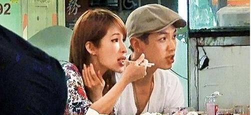  汤唯与老公现身 釜山约会吃大排档 揭明星吃路