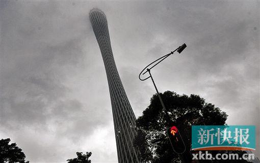 广东龙卷风袭击番禺顺德致5死168伤(图)