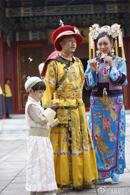 去哪儿第三季夏天被诺一吻肩膀 最新穿越剧轩