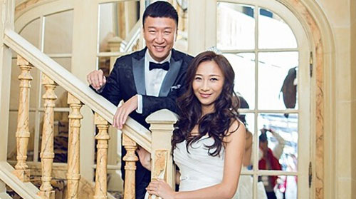 孙红雷与妻子的婚纱照合影.