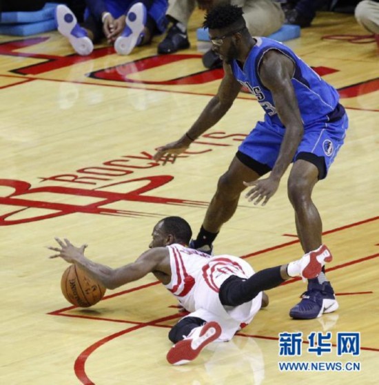 NBA季前赛:火箭主场胜小牛--山东频道--人民网