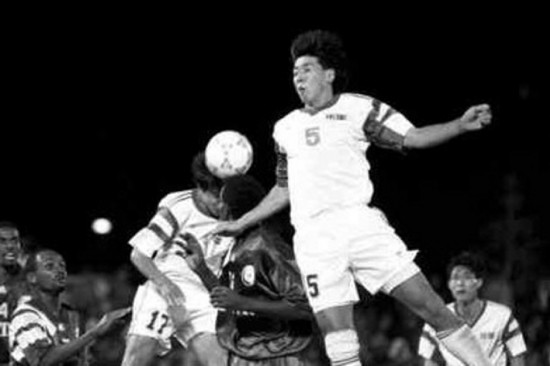 国足 刷卡 日记:黑色3分钟+金州不相信眼泪