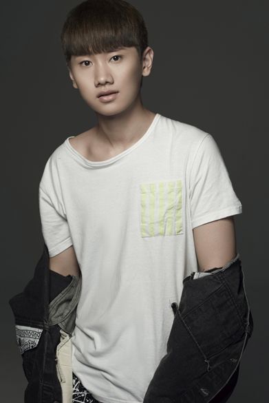 汪苏泷携新专辑做客繁星直播 揭秘《花千骨》