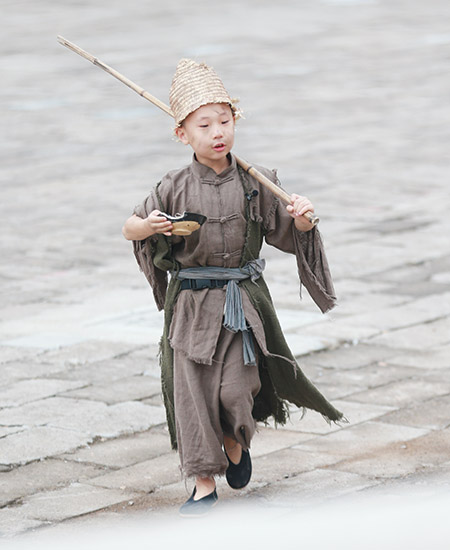 林永健父子清穿大戏《林乞儿外传》即将上线